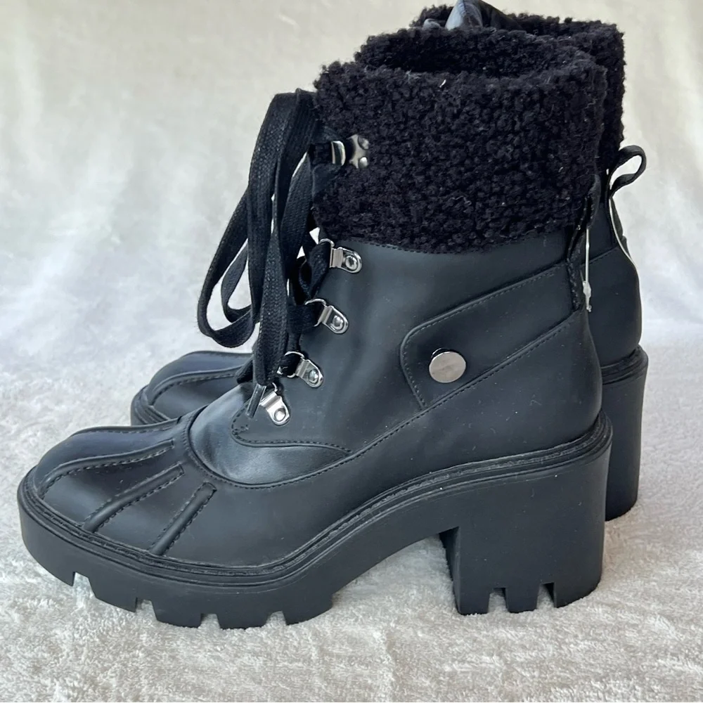 Steve Madden Boots Northern Winter Faux Fur Trim Lug Soles Black SIZE 7 New